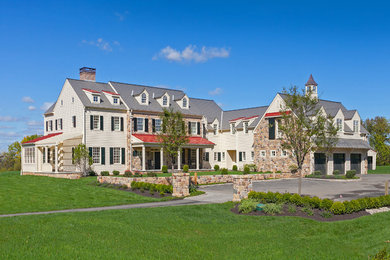 Home design - farmhouse home design idea in Philadelphia