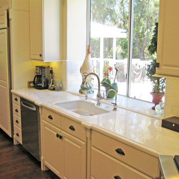 White Kitchen