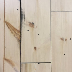 Red pine 7'' distressed - Hardwood Flooring
