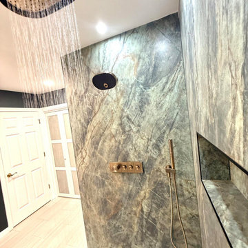 Multi Headed Spacious Shower