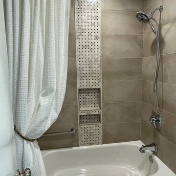 Guest Bathroom @ Quail Run, Madison, MS