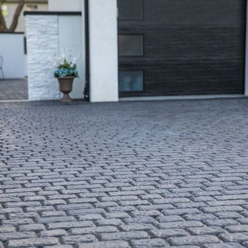 Brower Avenue Driveway