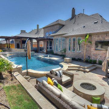 O'Niel - Grecian Style Pool & Spa w/ Outdoor Living