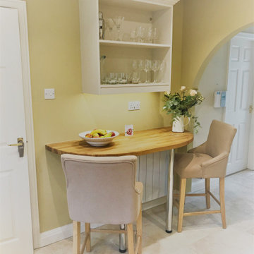 Private Traditional Home, Lincoln