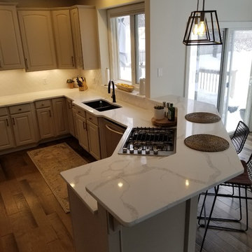 West O. - Kitchen & Main Level