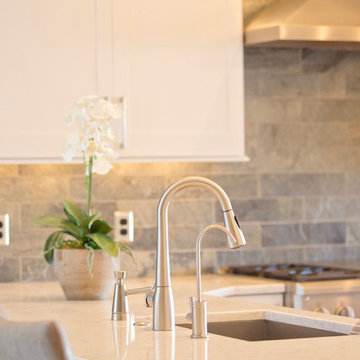Contemporary Luxe on the Lake
