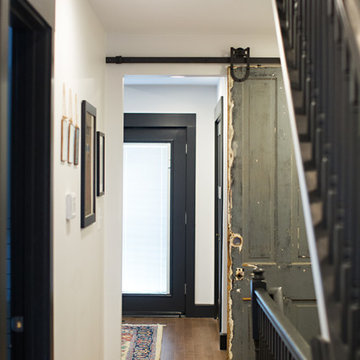 My Houzz: First-Time Cincinnati Homeowners Take On a Modern Rehab