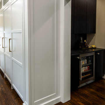 Functional Simplicity: A Modern Kitchen Space