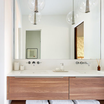 Contemporary Bathroom
