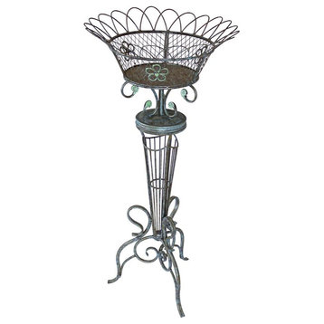 Design Toscano Victorian Basketweave Metal Fern Planter