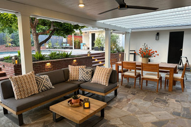 Inspiration for a 1960s patio remodel in Sacramento
