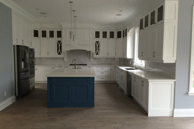 Inspiration for a kitchen remodel in Toronto