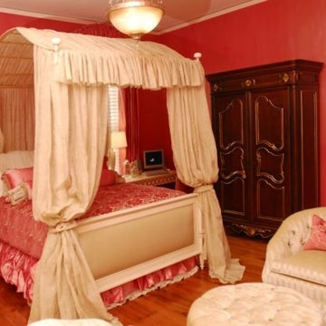 Judah residence bedroom