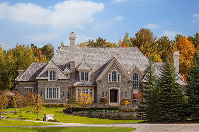Inspiration for a timeless exterior home remodel in Toronto