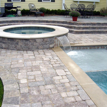 Barrington, IL Swimming Pool and Raised Hot Tub