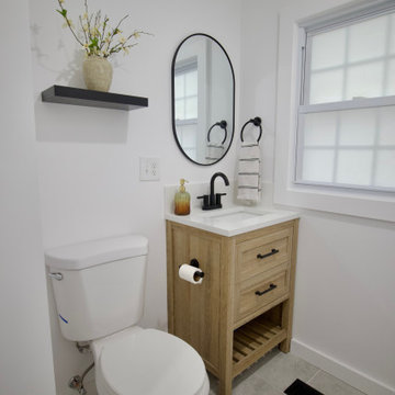 Summerfield Residence Guest Bathroom