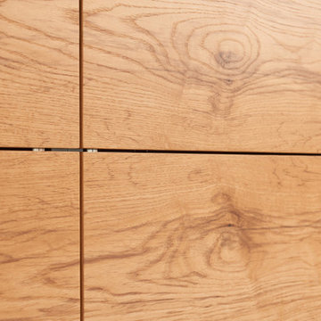 White kitchen with exclusive wood veneer