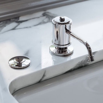 Deluxe Vanity and Kitchen Bathroom and Kitchen Fixtures