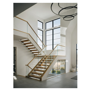 Glen Heights Grandeur - Staircase - Chicago - by DGI Design x Build