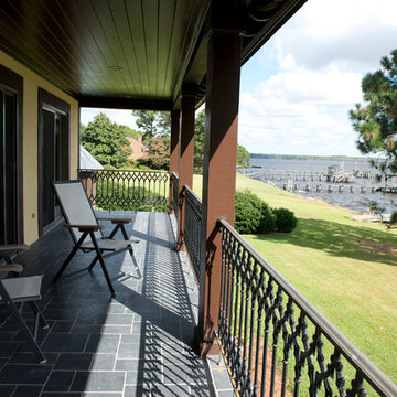 Master Bedroom Porch-looking N.