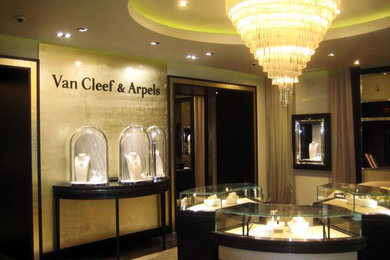 Полы и стены для бутика Van Cleef & Arpels