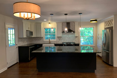 Minimalist kitchen photo in Atlanta