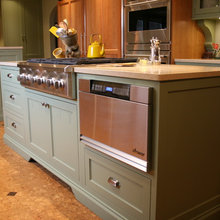 panel with moulding on bottom.