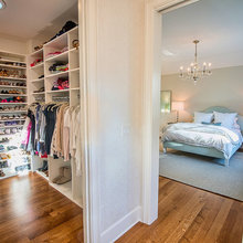 Girls Bedroom/closet