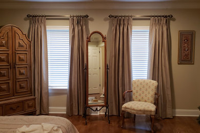 Example of a bedroom design in Wilmington