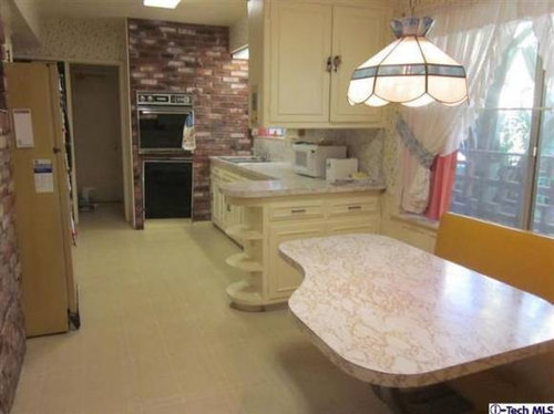 1950s Kitchen With Built In Booth Needs Tlc 1950s Kitchen With Built In Booth Needs Tlc