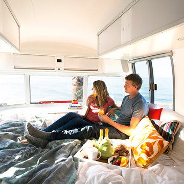 1984 AIRSTREAM 310 MOTORHOME – POPPY – SOLD