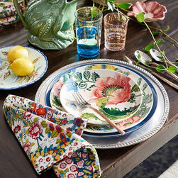 LYLA GARDEN BUTTERFLY DINNERWARE - Products