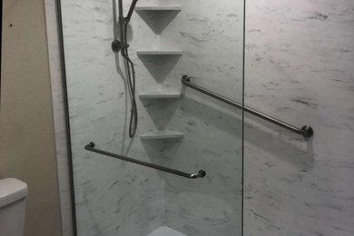 Elegant bathroom photo in Tampa