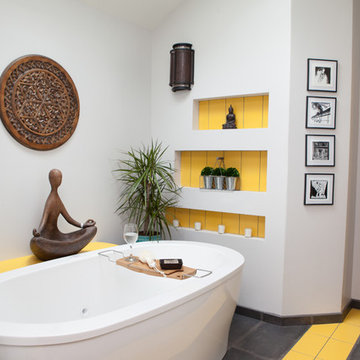 Eastern Contemporary Master Suite in Glenview