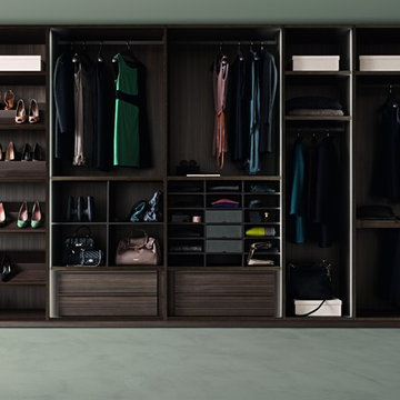 Tecnopolis Free Walk-in Closet Arrangement #3, Presotto Italy