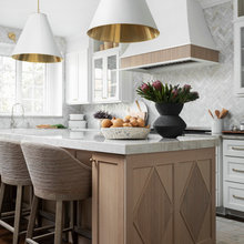 Kitchens/Cabinet colors