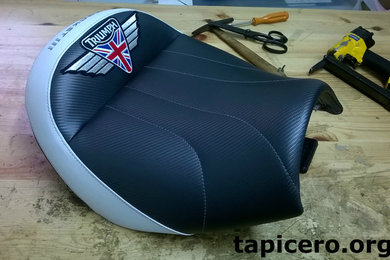 Foam modification and seat cover for Triumph Rocket III seat