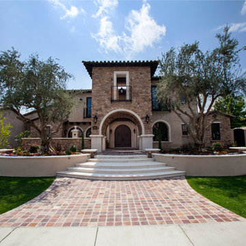 Tuscan Courtyard Estate | Grand Islands at Seven Oaks, Bakersfield
