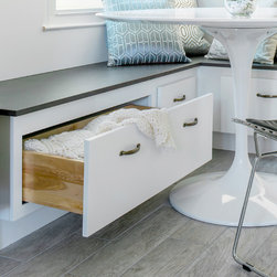 Thomasville Banquette - Products