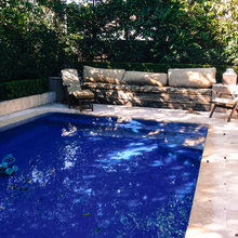 pool ang backyard