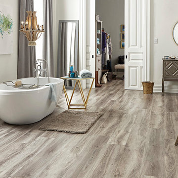 Large, Luxury Bathroom - Summit Breckenridge Pepper, Waterproof Floors
