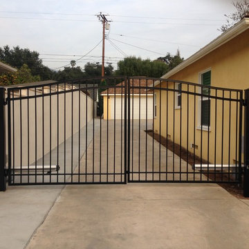 Metal driveway gates