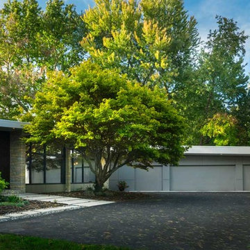 Artsy Vibe in Mid-Century Modern Ranch