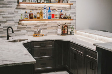 Inspiration for a modern home bar remodel in DC Metro