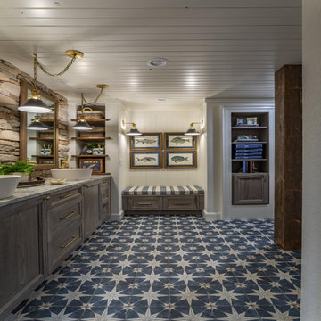 Revitalized Lakeside Retreat Bath