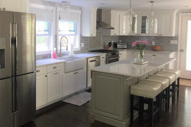 Example of a kitchen design in Boston