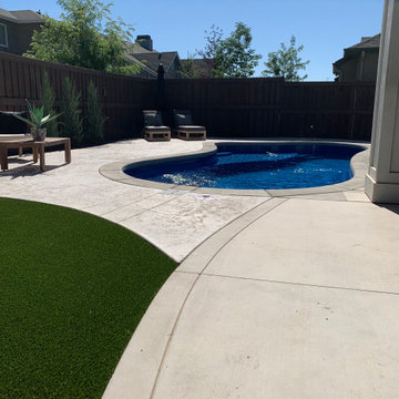 Custom Pools and Outdoor Kitchens