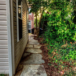 Irregular Flagstone Steppers - Landscaping Stones And Pavers