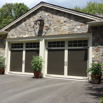 Colonial Style Ranch with Dry-Fit Natural Stone Accents