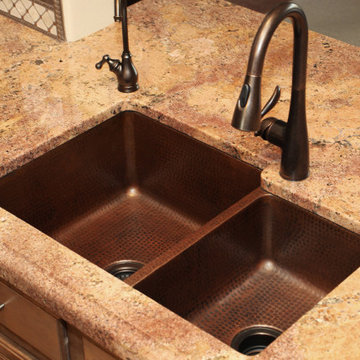 33" Hammered Copper 60/40 Double Basin Kitchen Sink (K60DB33229)